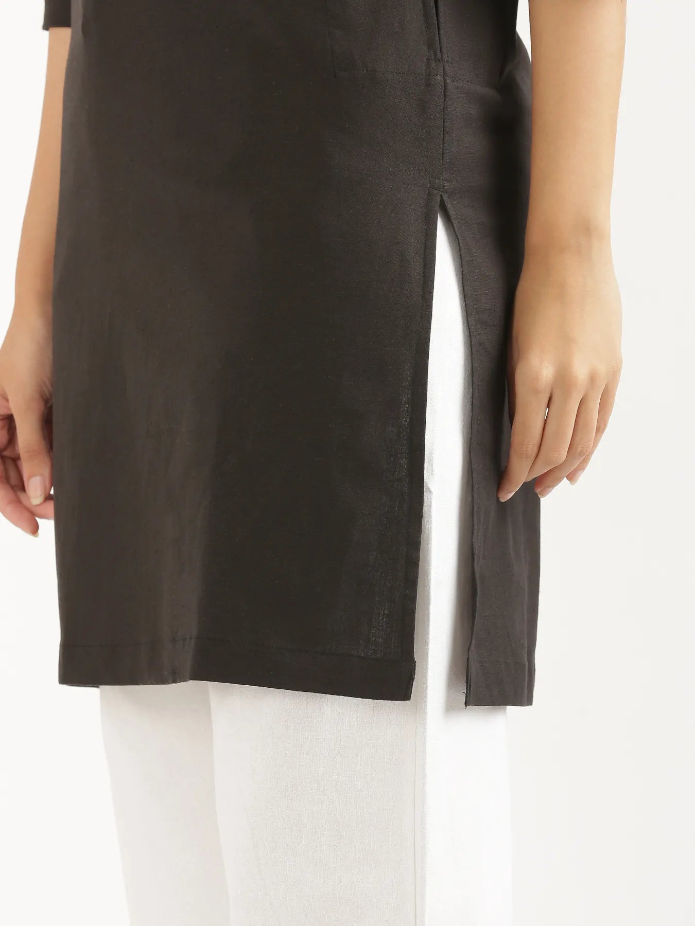 Women Black Airy Linen Mid Thigh Length Kurta