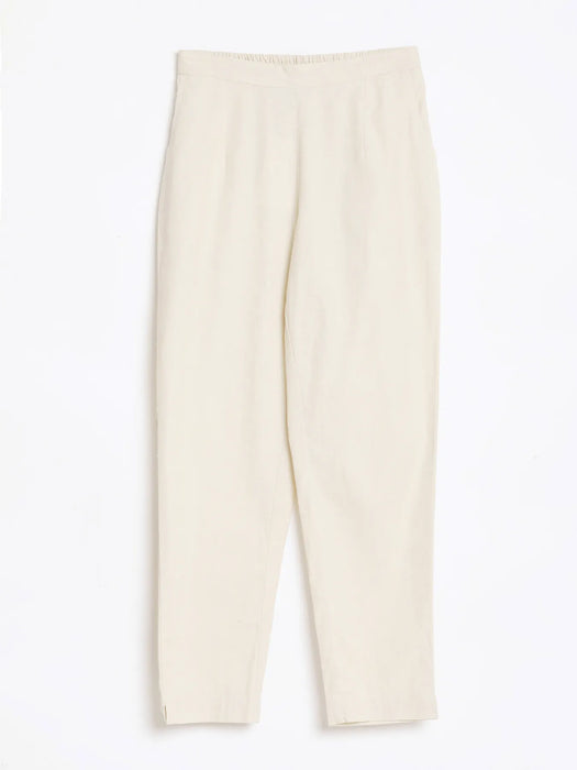 Women Beige Straight Fit Formal Pants