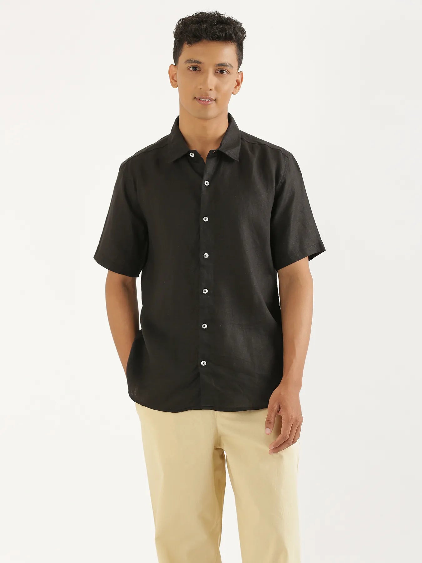 Men Black Pure Linen Short Sleeve Shirt