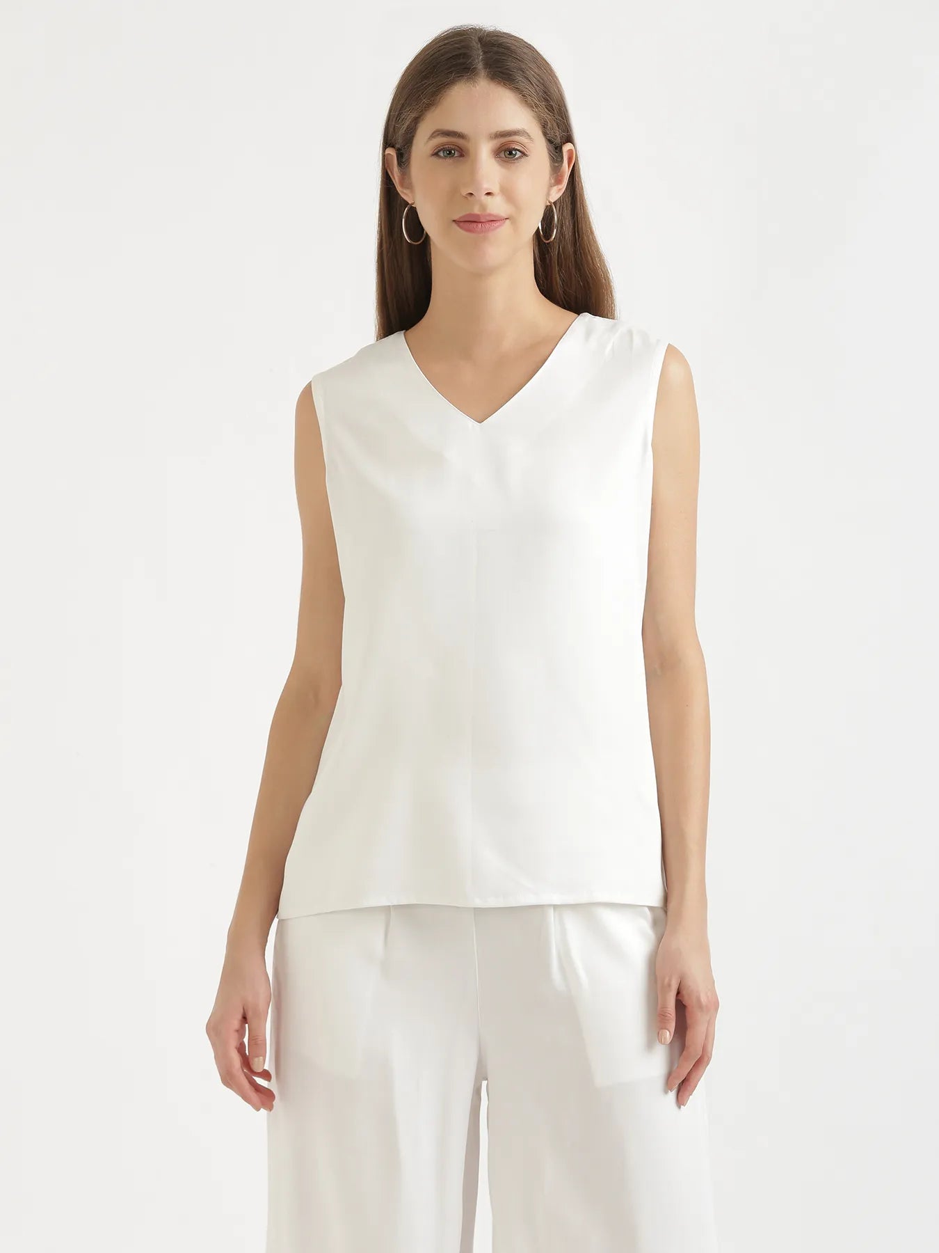 Women White V-Neck Sleeveless Top