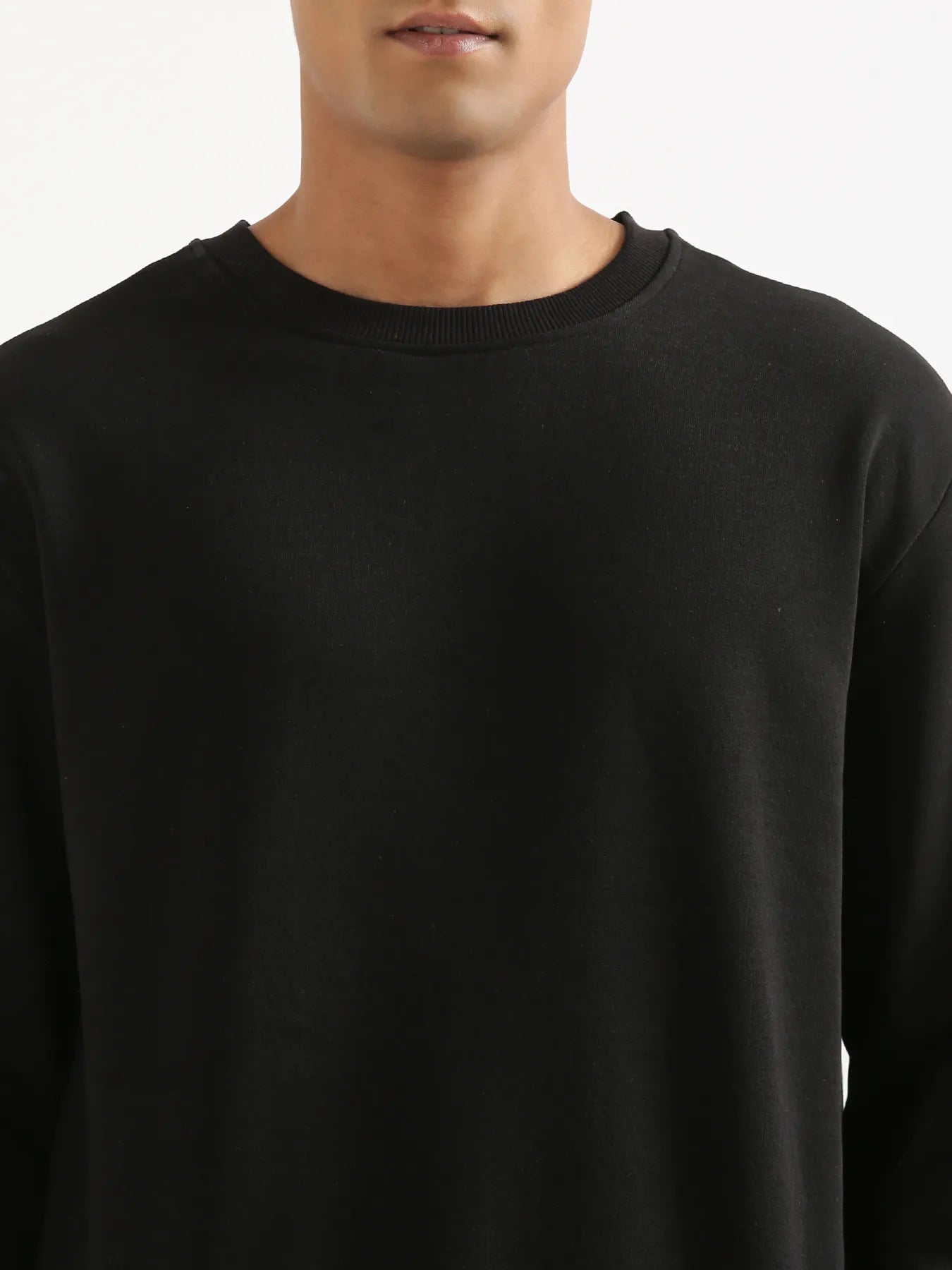 Unisex Black Round Neck Sweatshirt