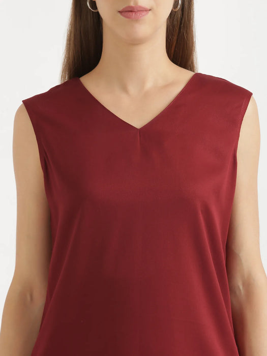 Women Maroon V-Neck Sleeveless Top