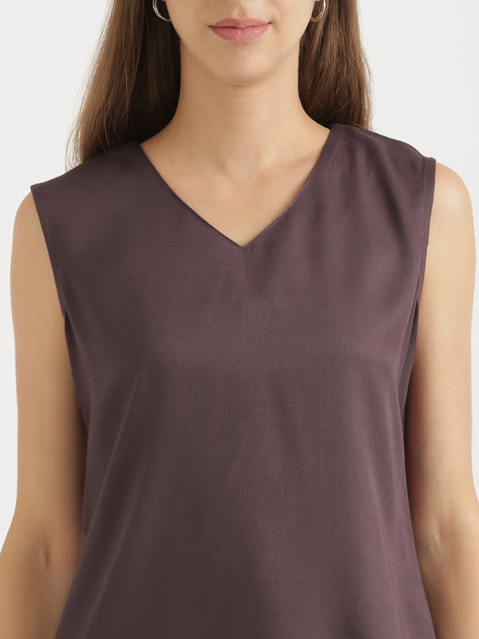 Women Brinjal V-Neck Sleeveless Top