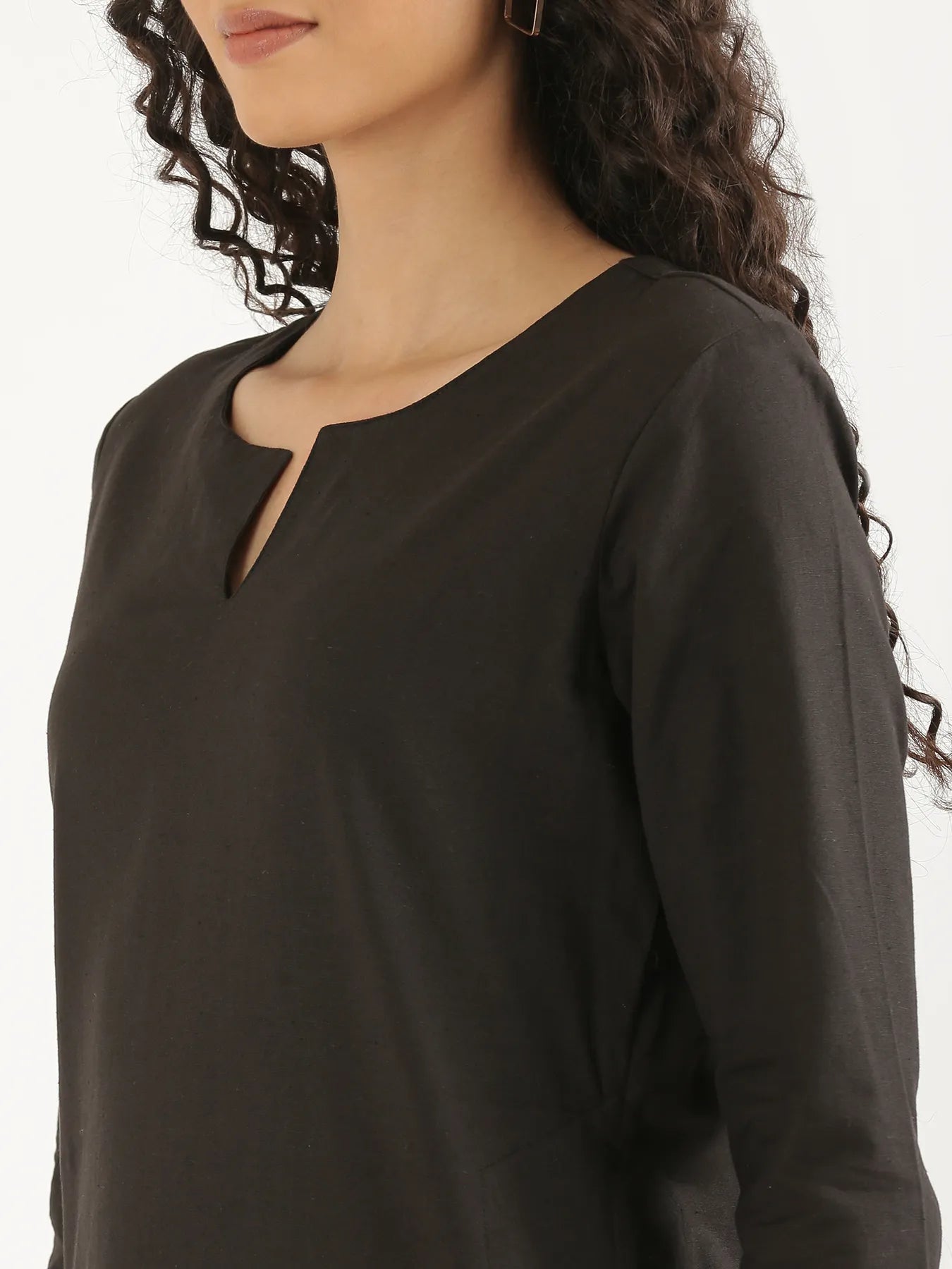 Women Black Airy Linen Mid Thigh Length Kurta