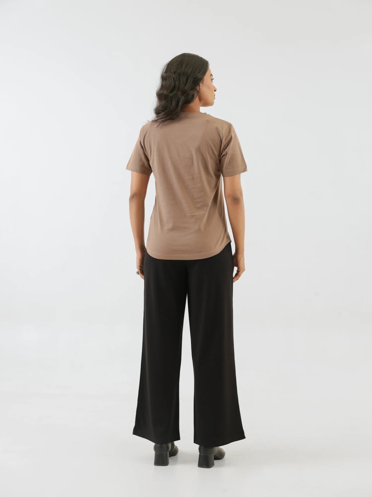 Women Mesa Taupe V-neck T-shirt