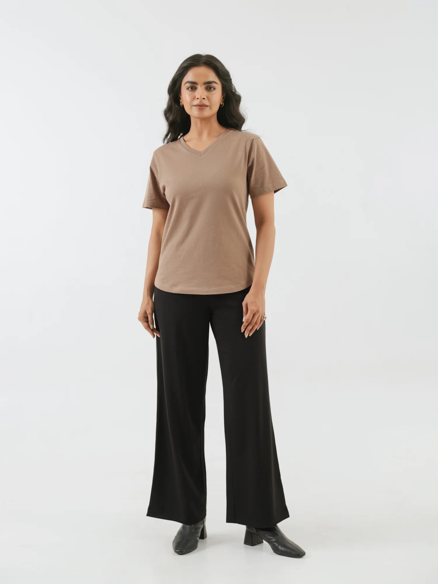 Women Mesa Taupe V-neck T-shirt