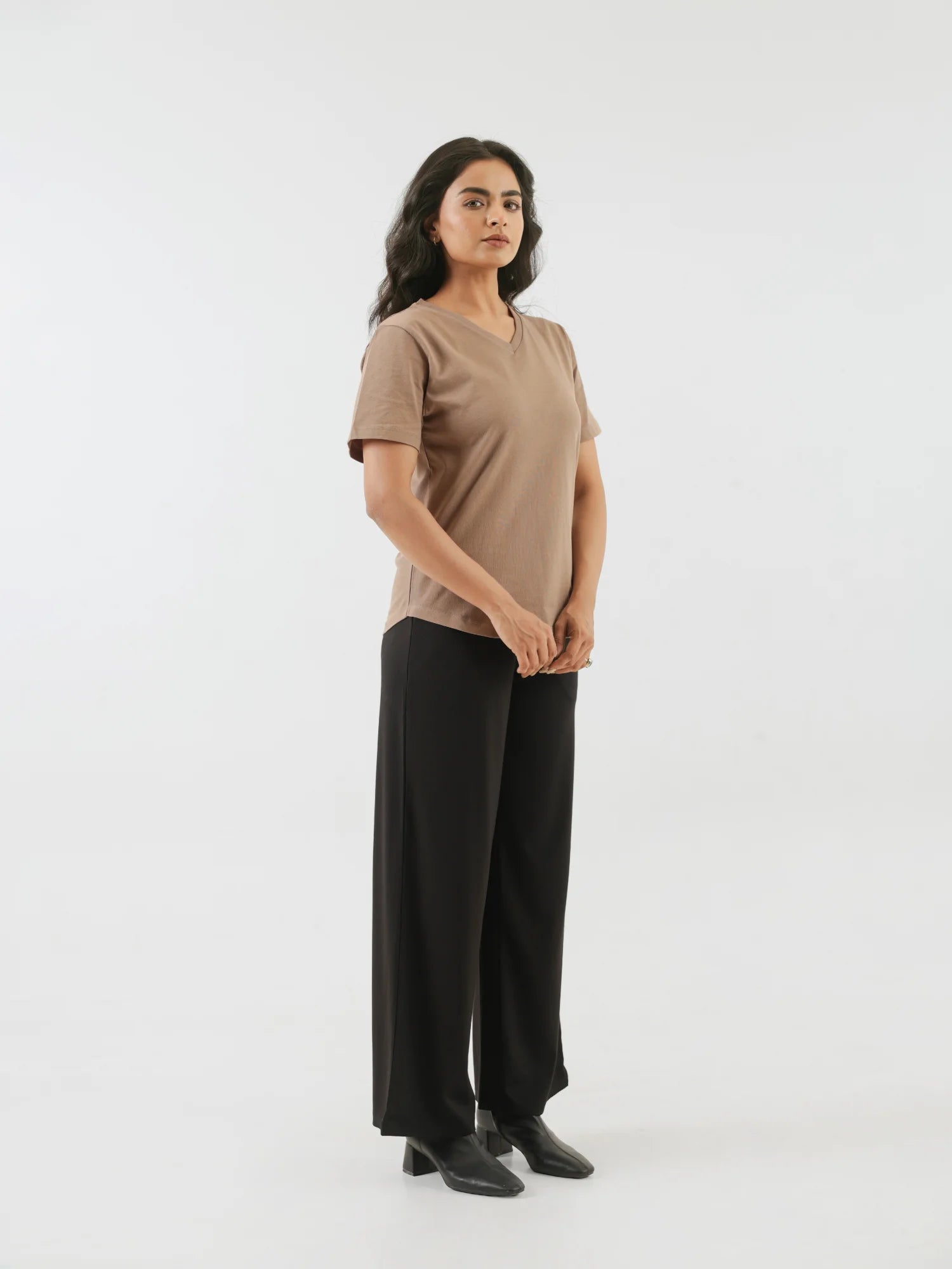 Women Mesa Taupe V-neck T-shirt