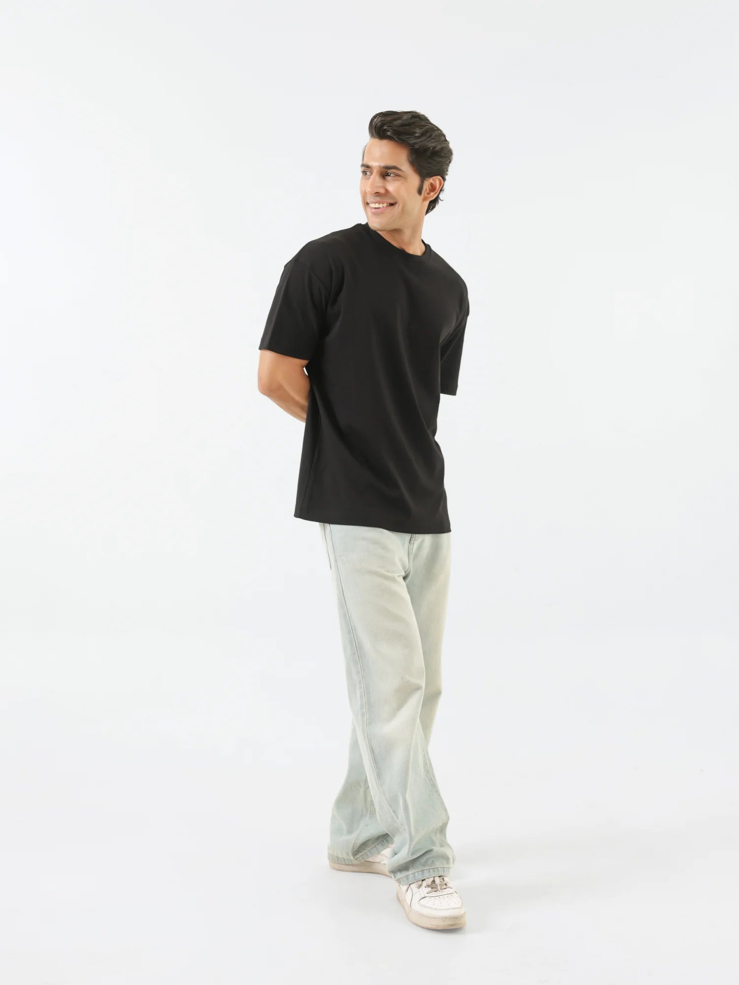Men Black Round Neck T-shirt
