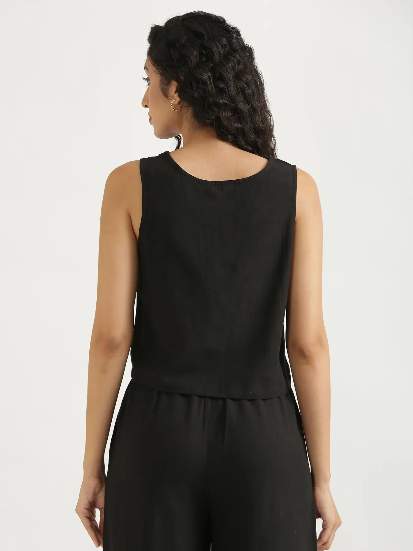 Women Black Flowy Linen Crop Top
