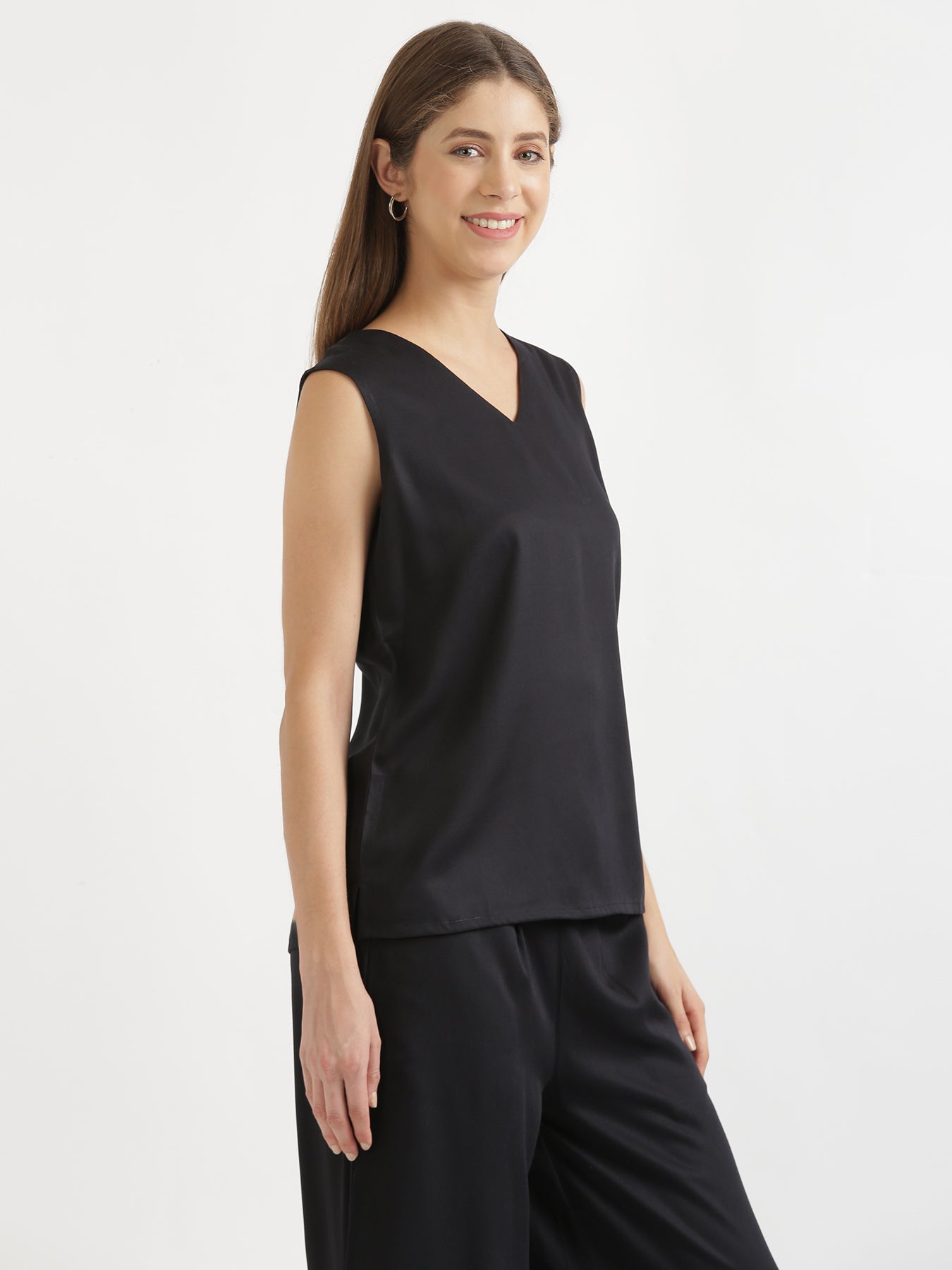 Women Black V-Neck Sleeveless Top