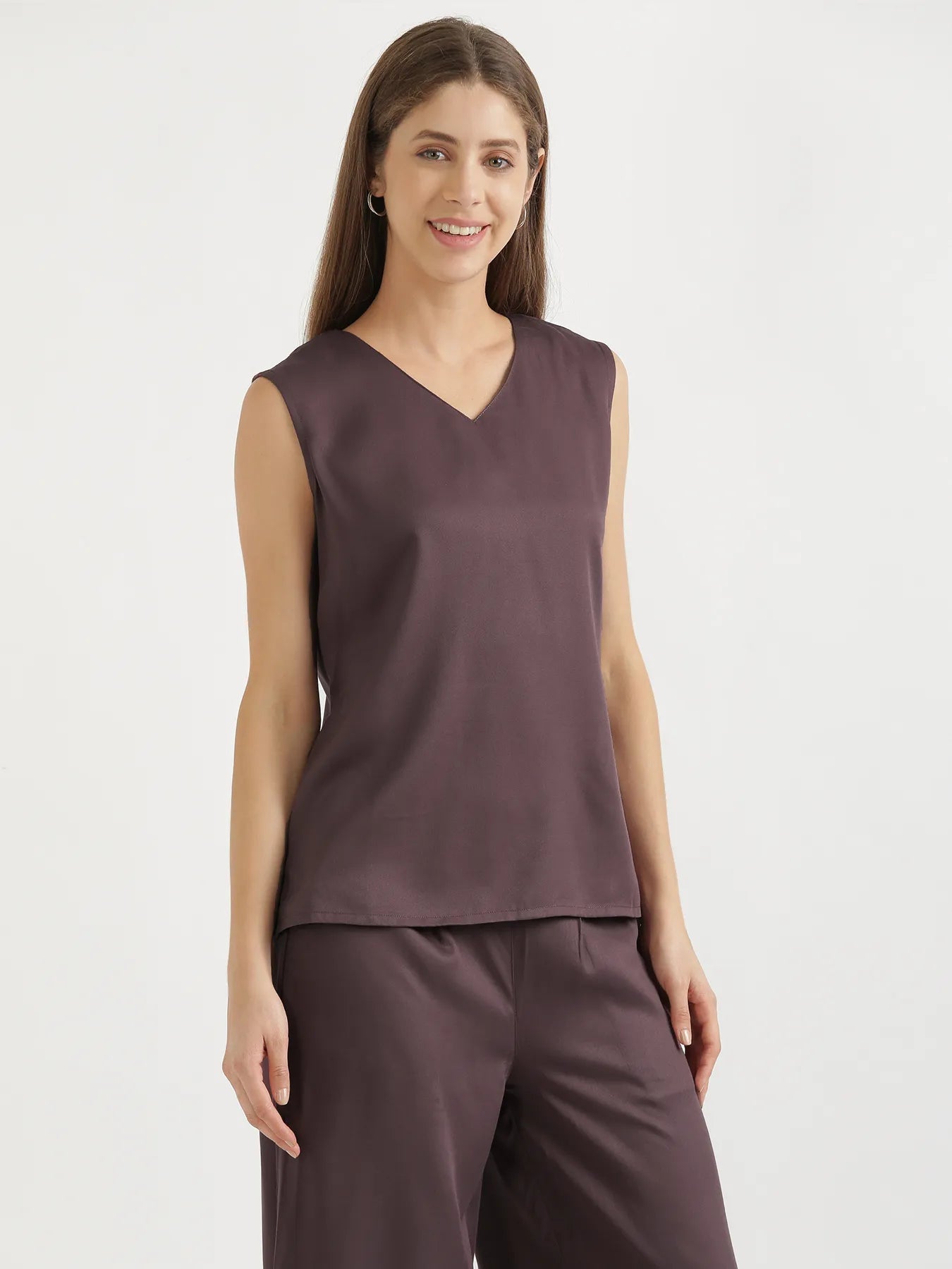 Women Brinjal V-Neck Sleeveless Top