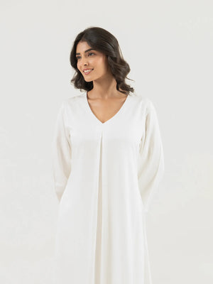 Women White Flowy Pleated Kurta