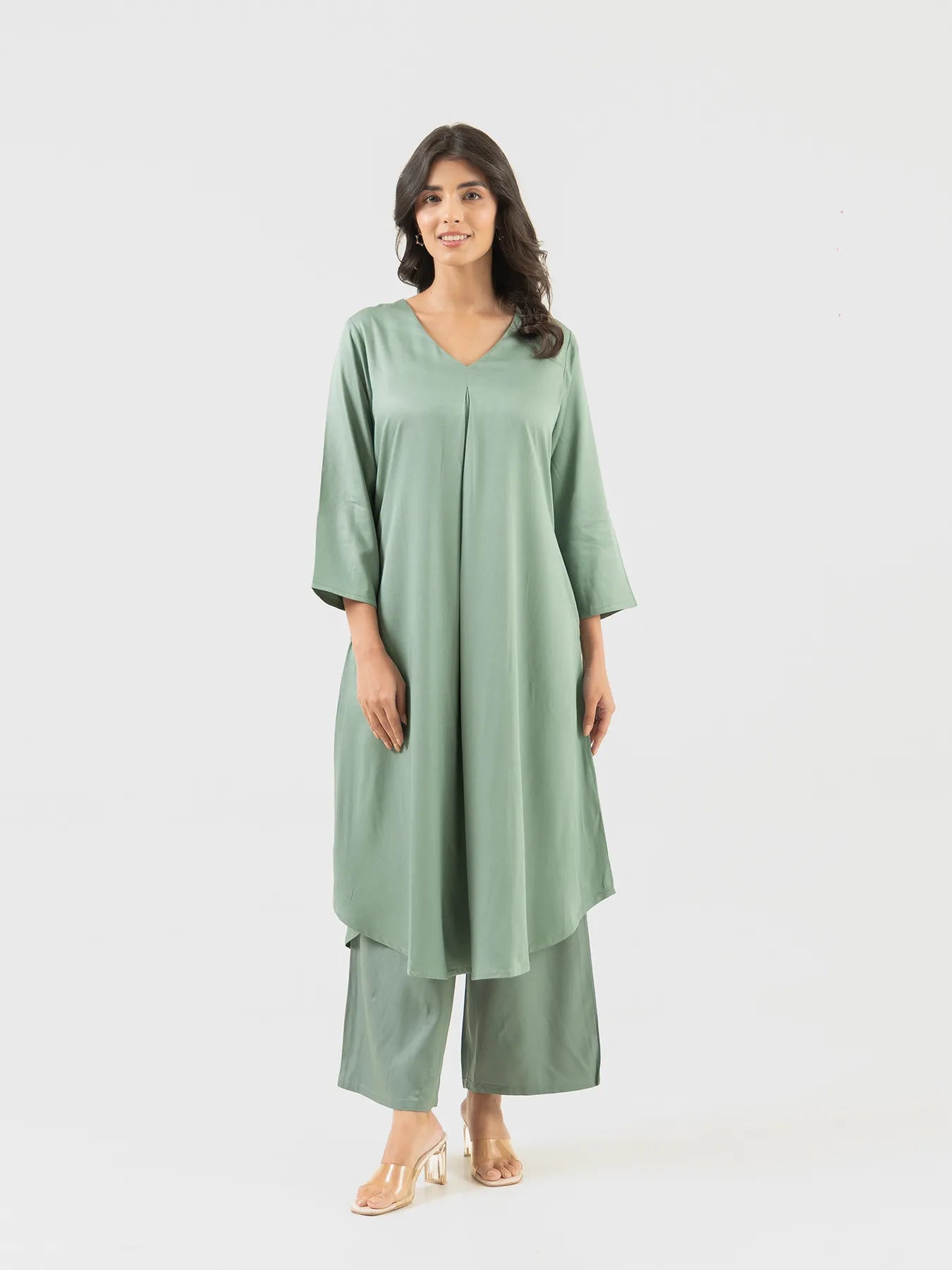 Women Jade Flowy Pleated Kurta