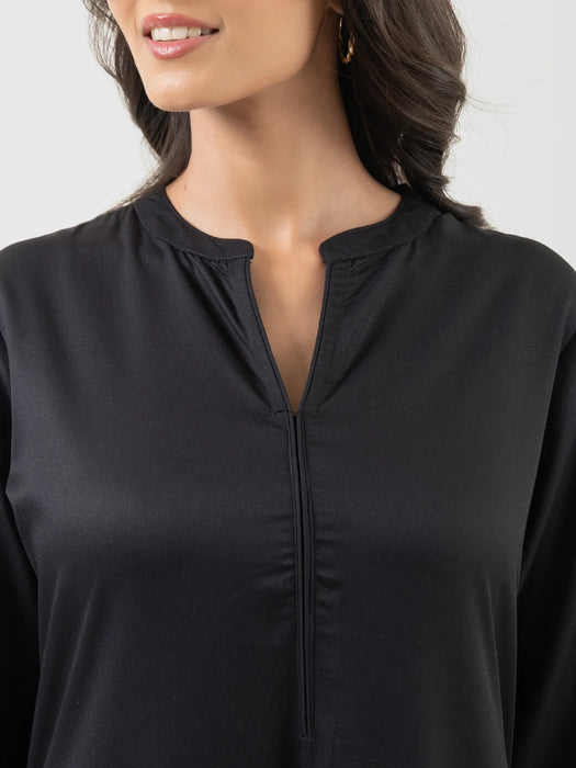 Women Black Flowy Straight Long Kurta