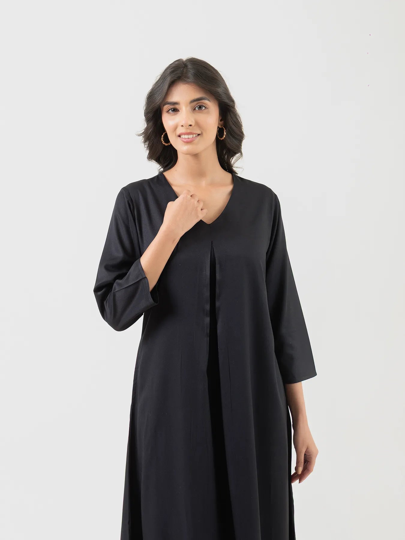 Women Black Flowy Pleated Kurta