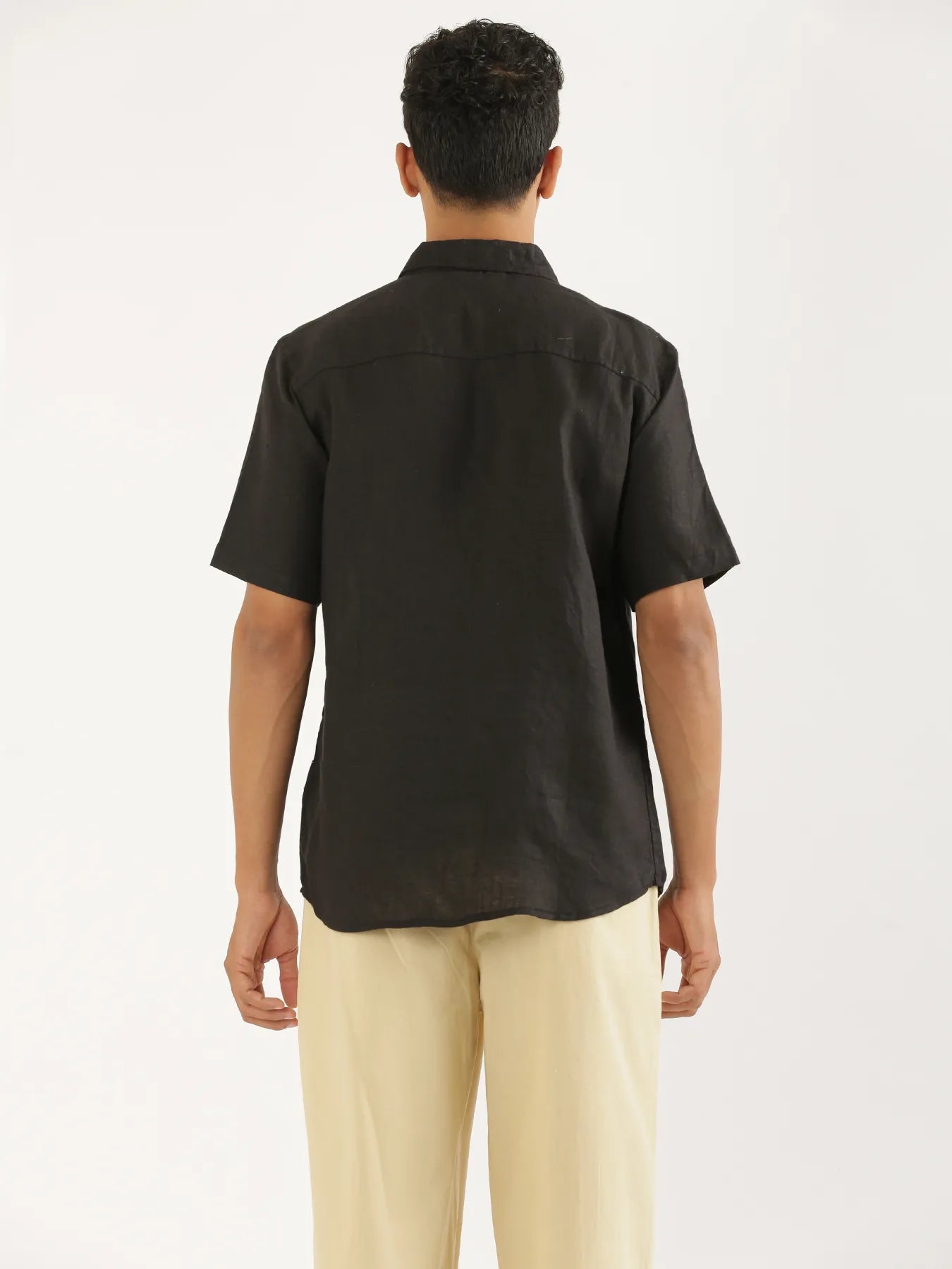 Men Black Pure Linen Short Sleeve Shirt