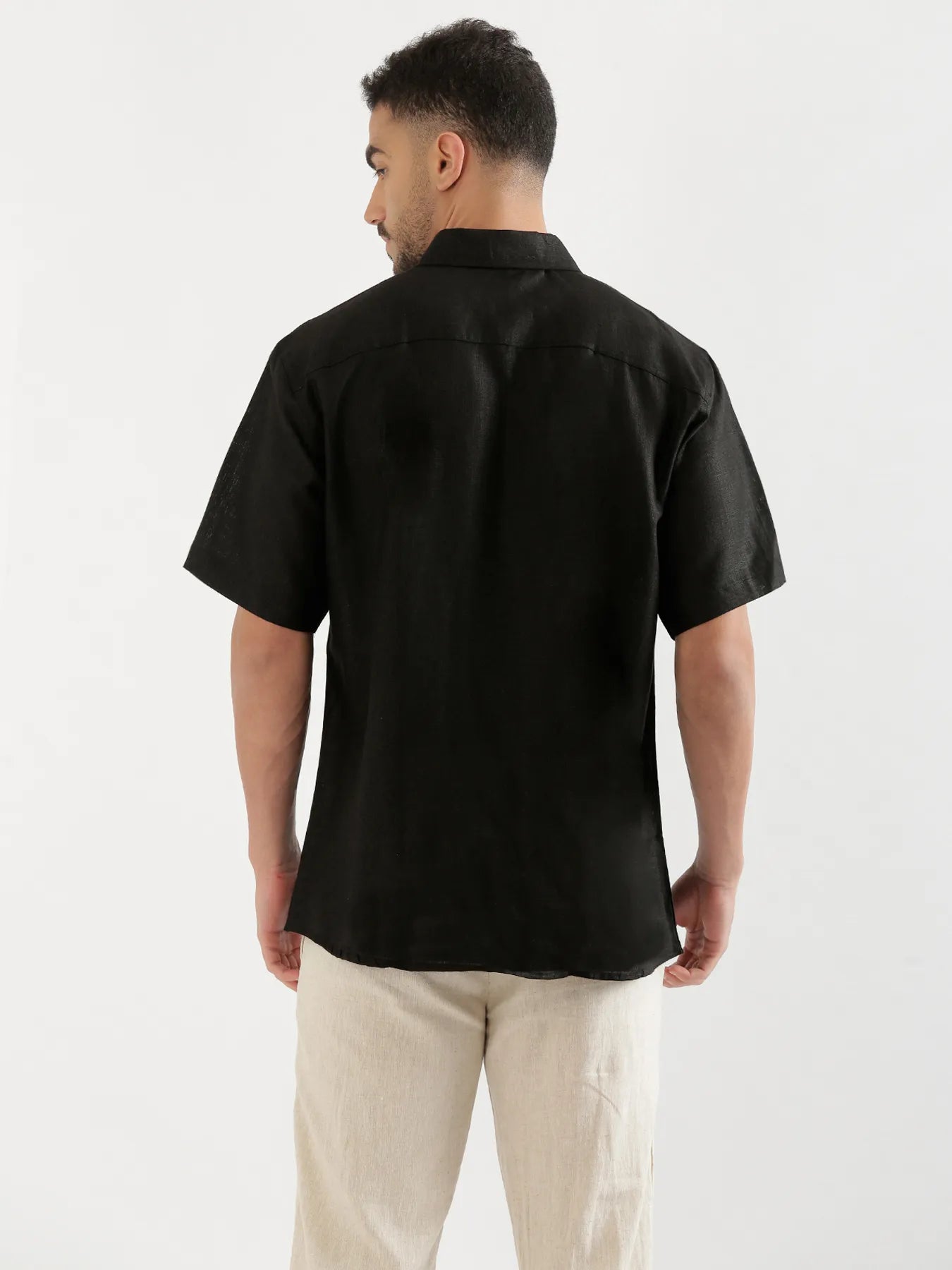 Men Black 100% Linen Half Sleeve Shirt