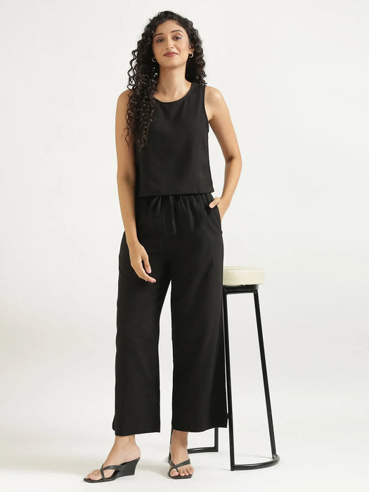 Women Black Flowy Linen Crop Top