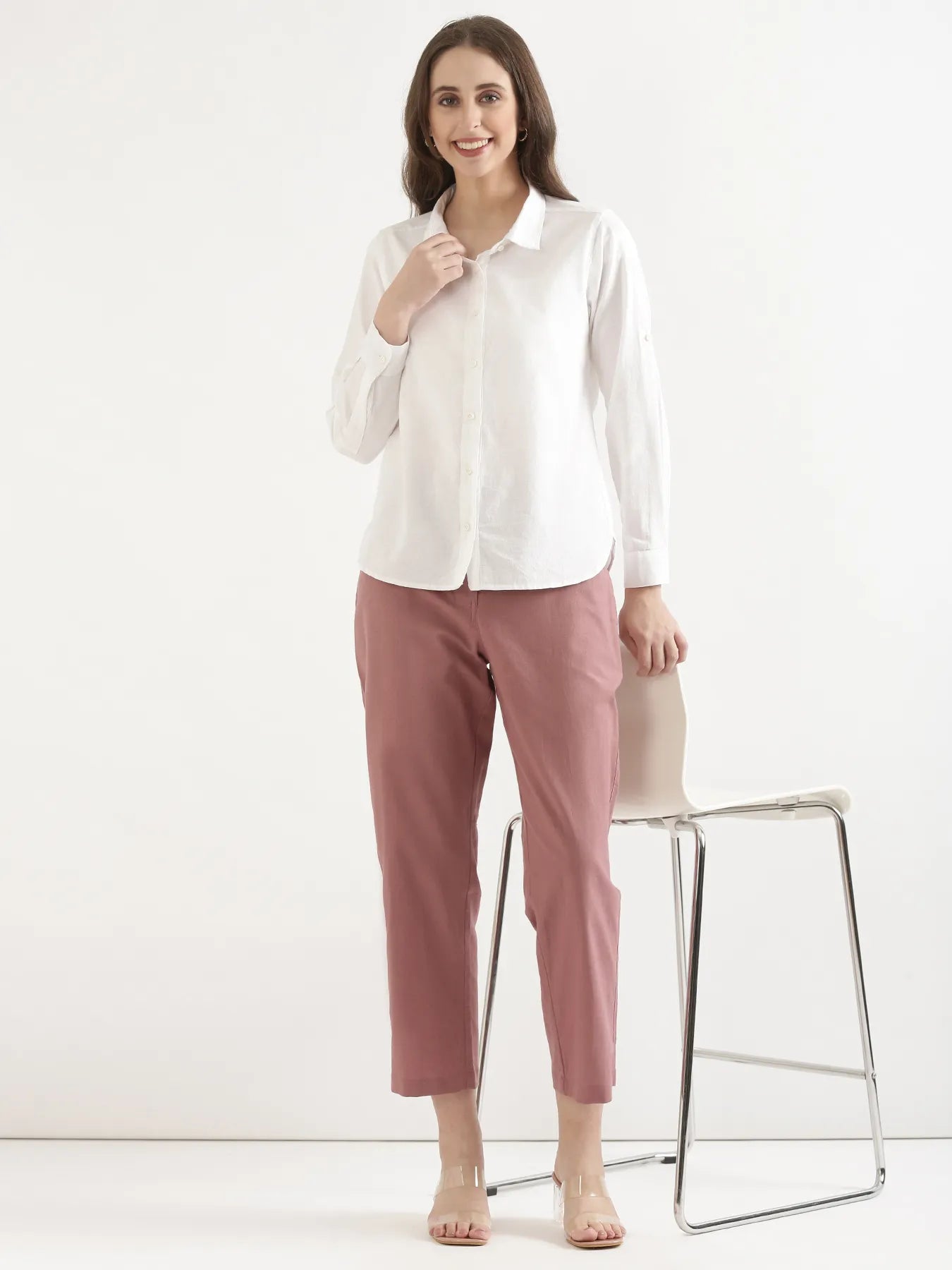 Women Rose Taupe Airy Linen Straight Pant