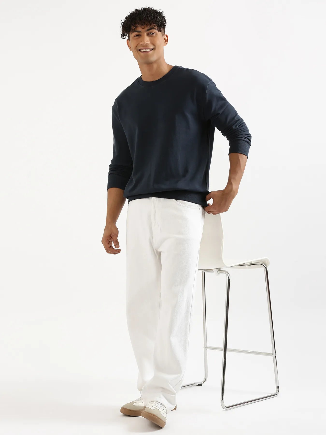 Unisex Navy Blue Round Neck Sweatshirt