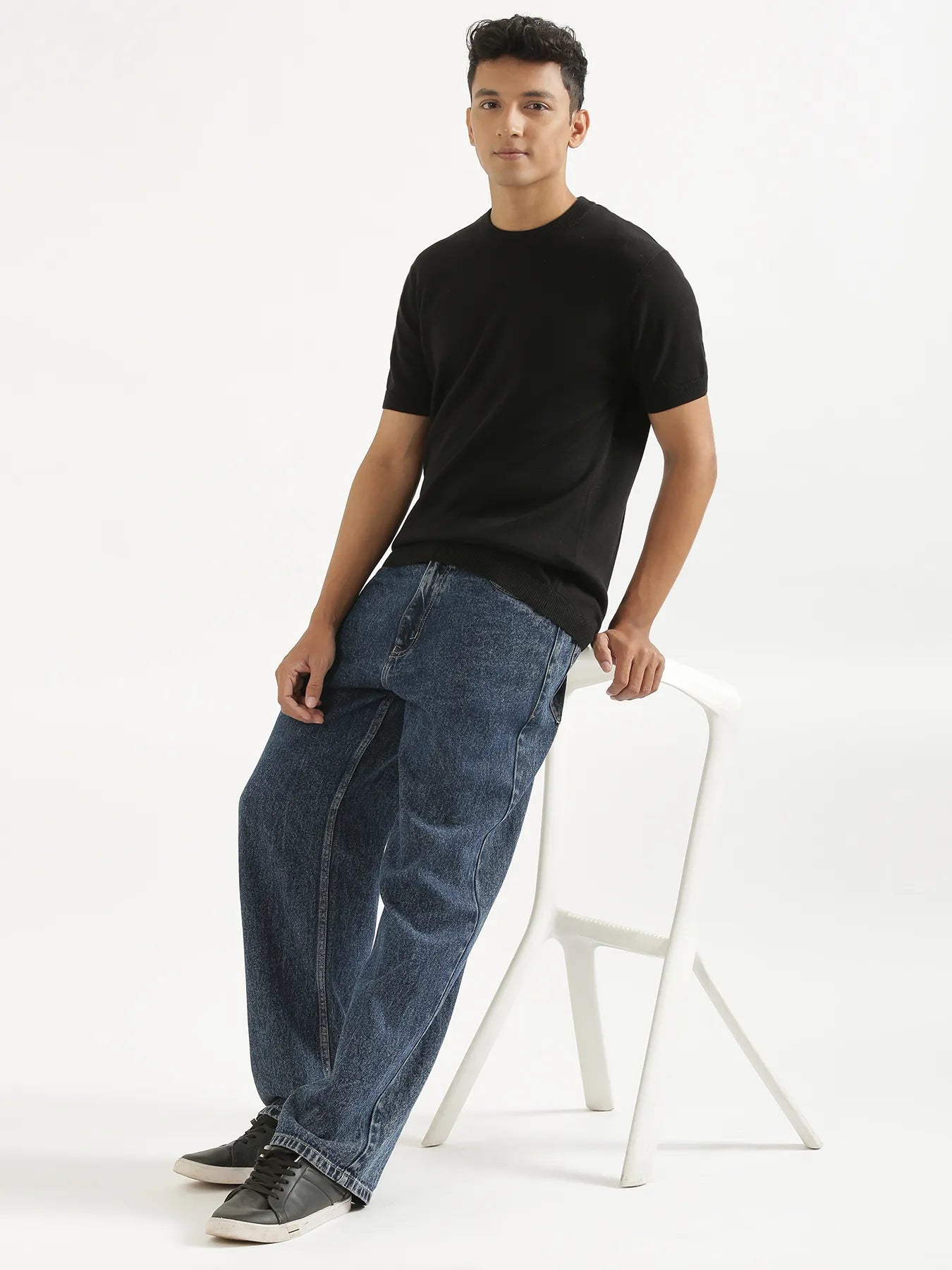 Men Black Flat Knit Round Neck T-shirt