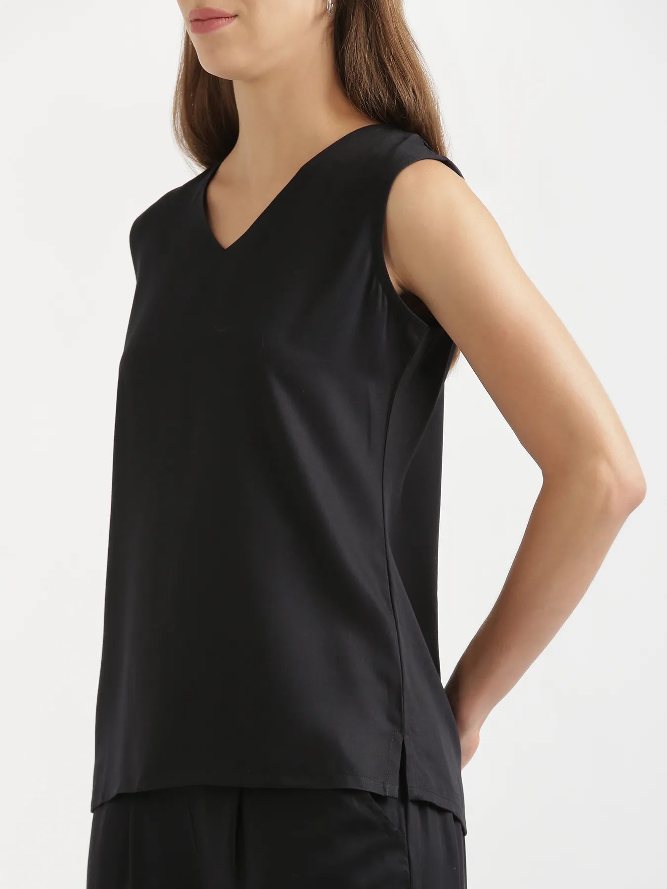 Women Black V-Neck Sleeveless Top