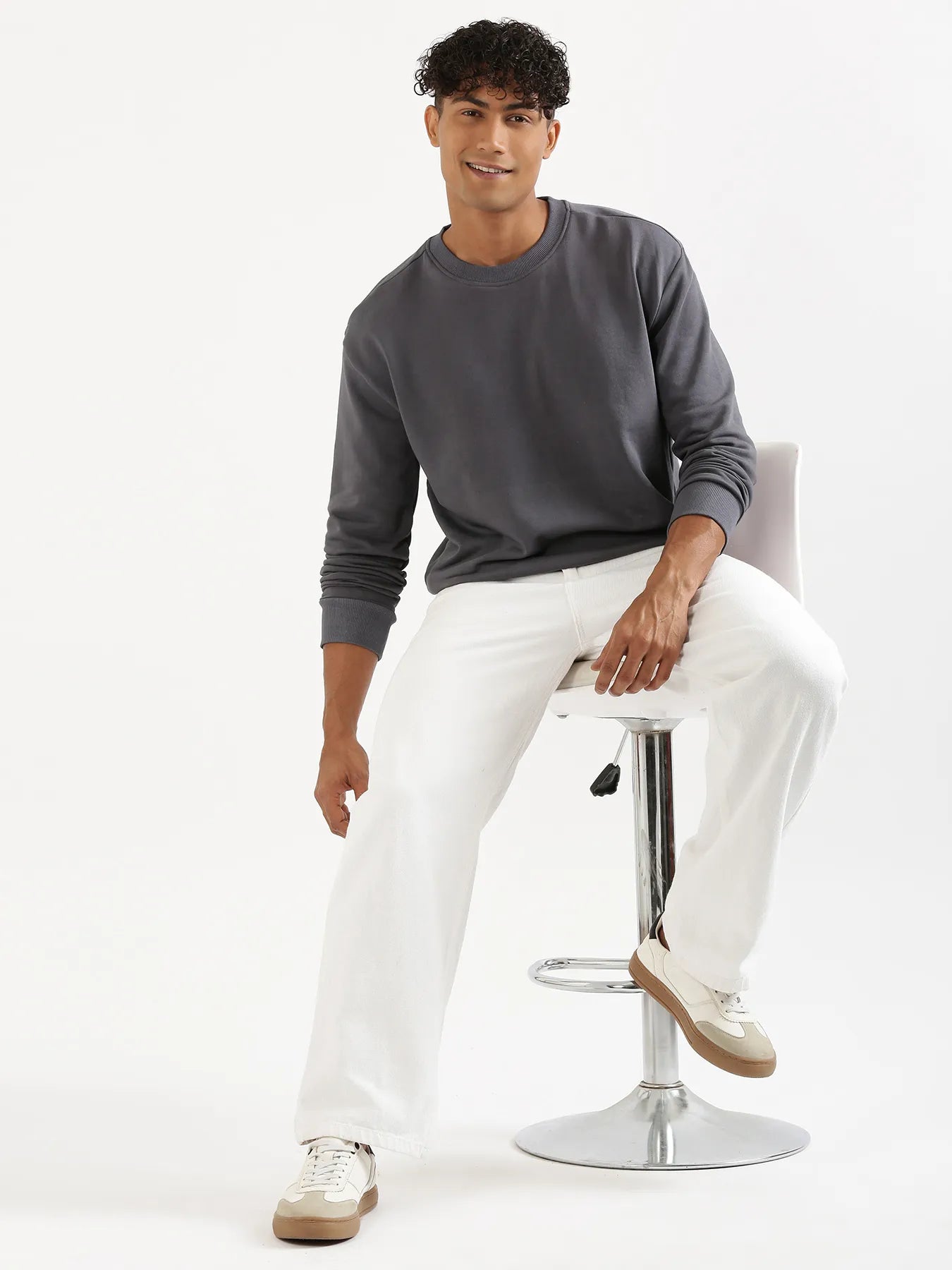 Unisex Grey Round Neck Sweatshirt