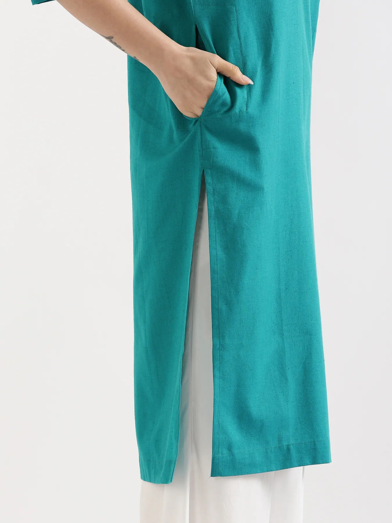 Women Teal Airy Linen Long Kurta