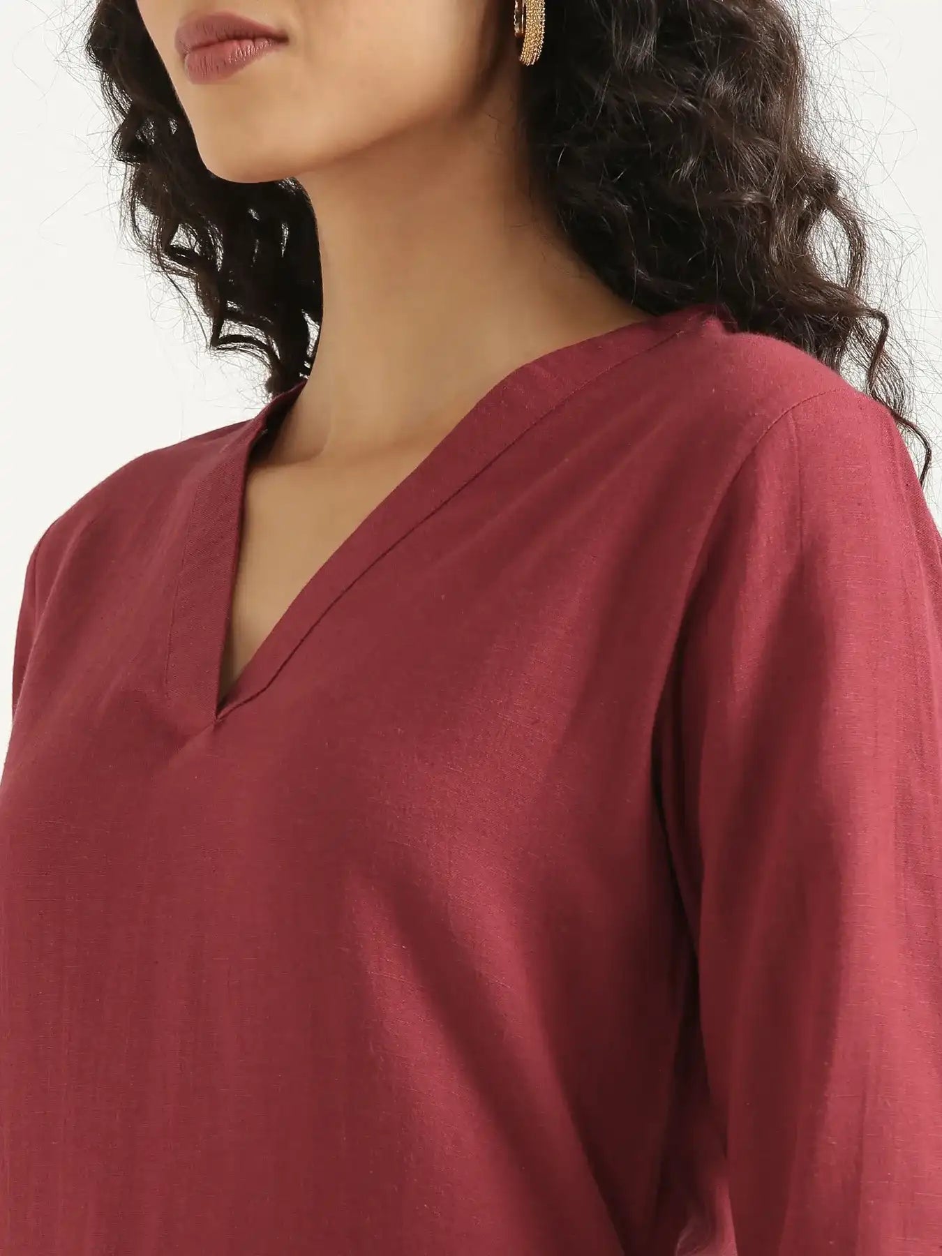 Women Maroon Flowy Linen Kurta Set