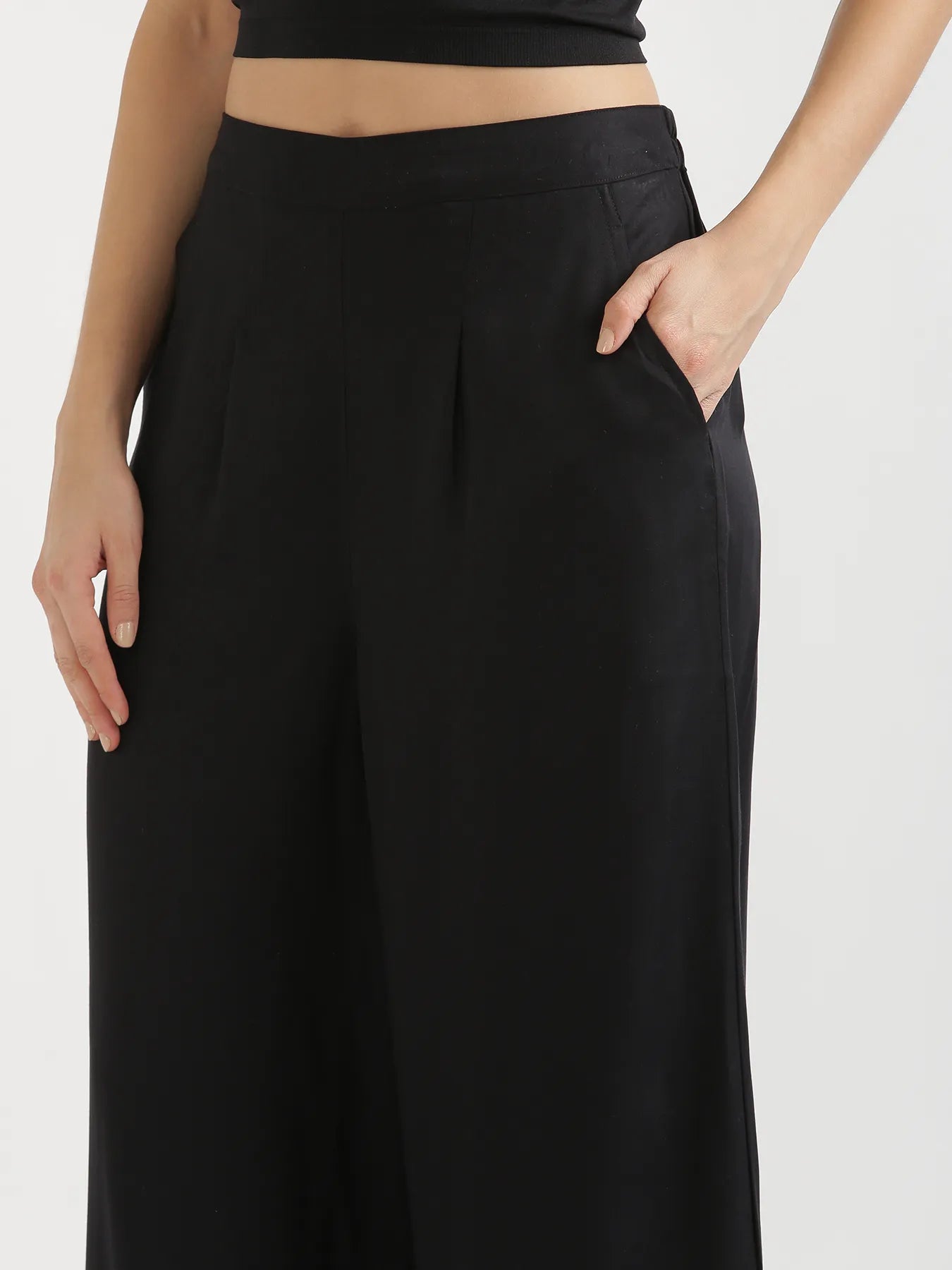 Women Black Viscose Palazzo Pant
