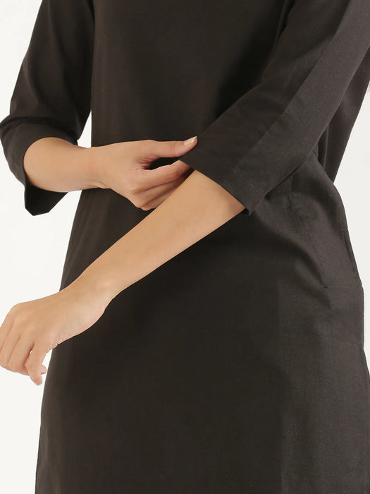 Women Black Airy Linen Mid Thigh Length Kurta