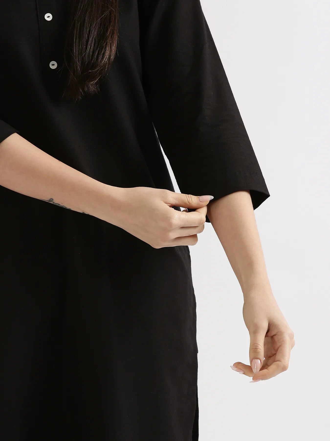 Women Black Airy Linen Long Kurta