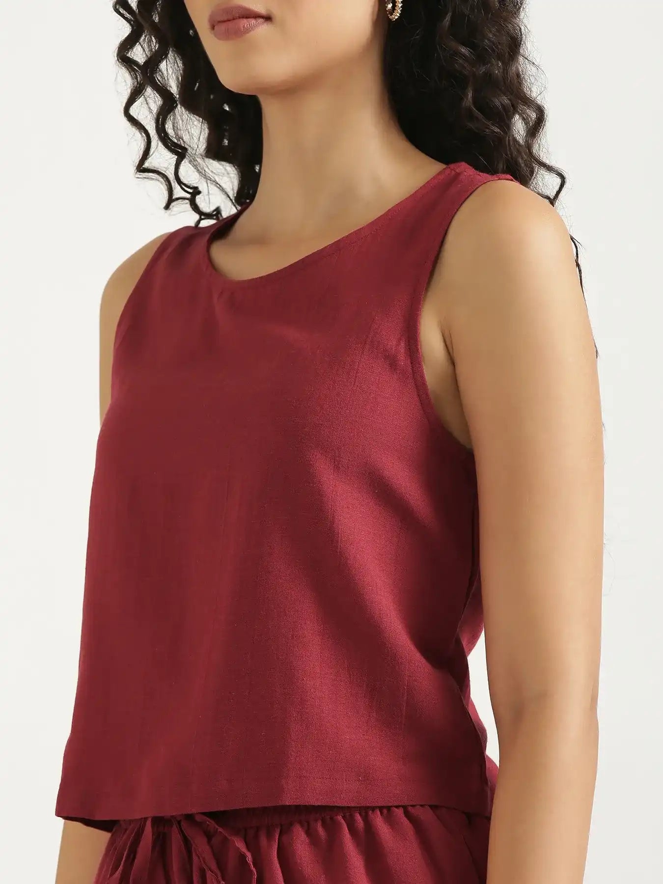Women Maroon Flowy Linen Pant Set