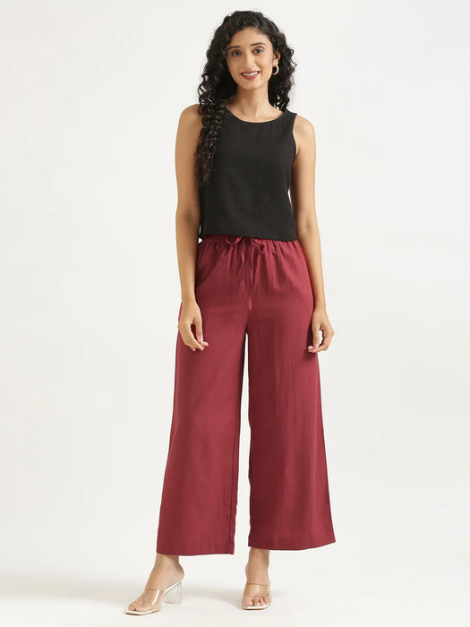 Women Black Flowy Linen Crop Top