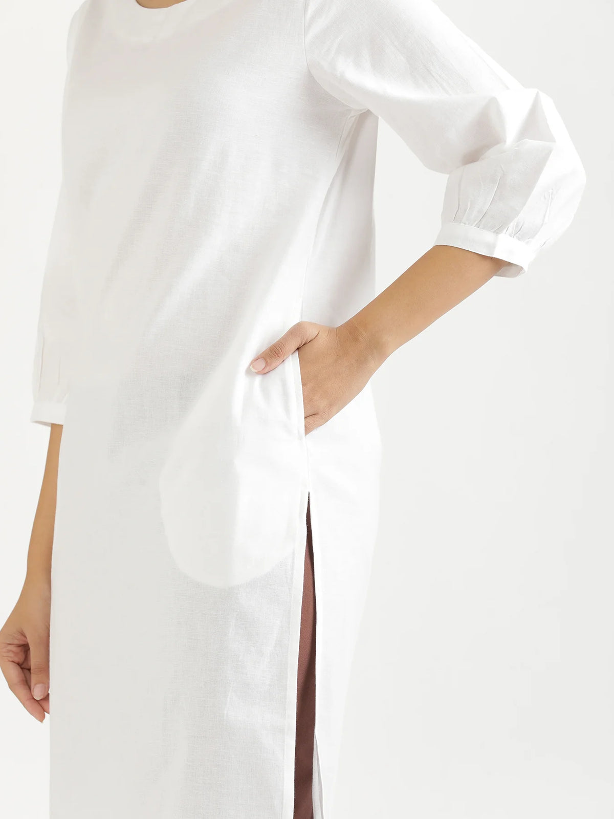 Women White Airy Linen Puff Sleeve Long Kurta
