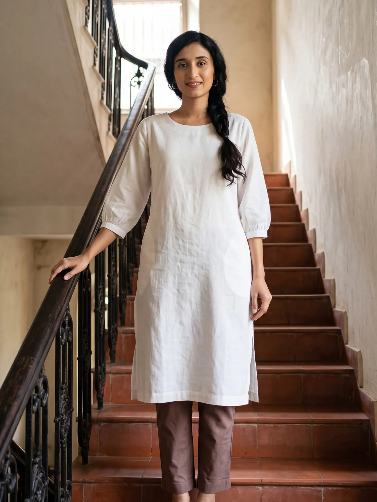 Women White Airy Linen Puff Sleeve Long Kurta