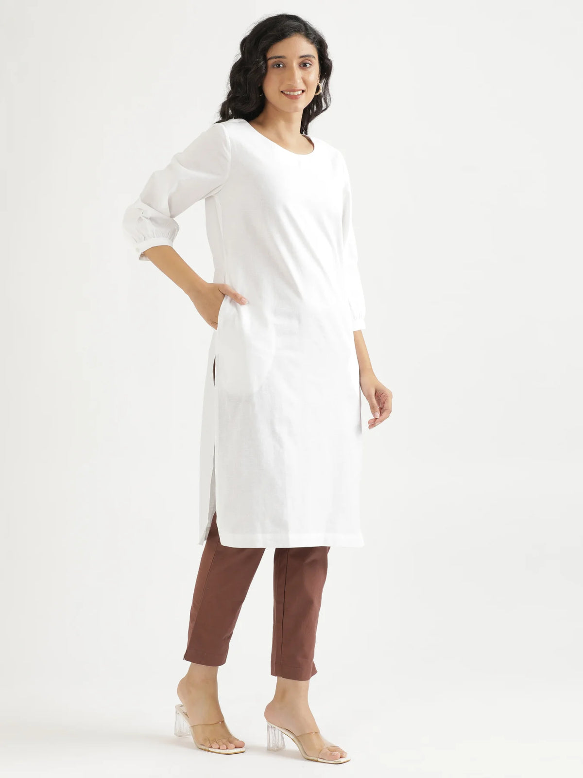 Women White Airy Linen Puff Sleeve Long Kurta