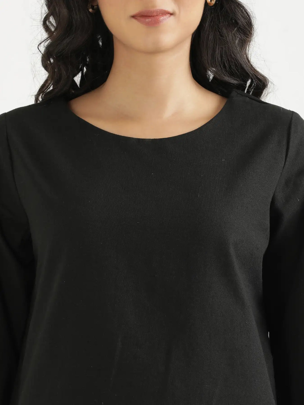 Women Black Airy Linen Puff Sleeve Short Kurta