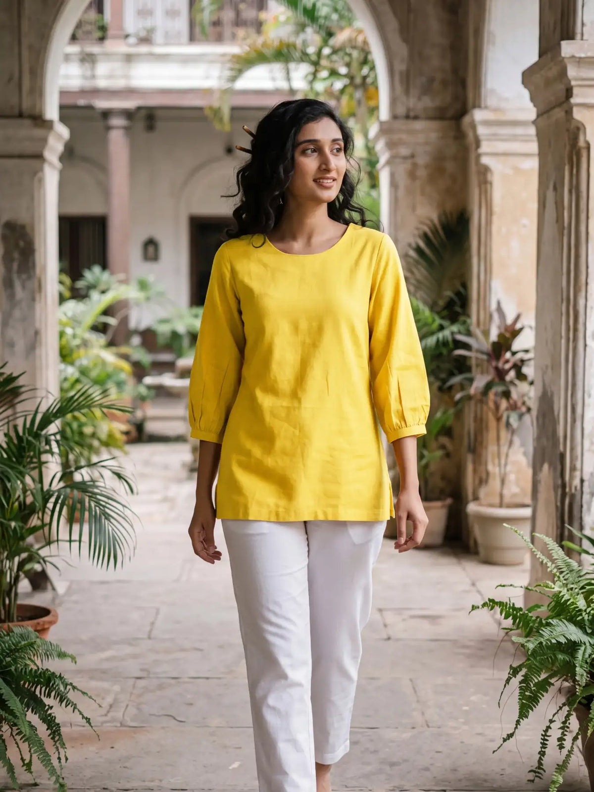 Women Yellow Airy Linen Puff Sleeve Short Kurta