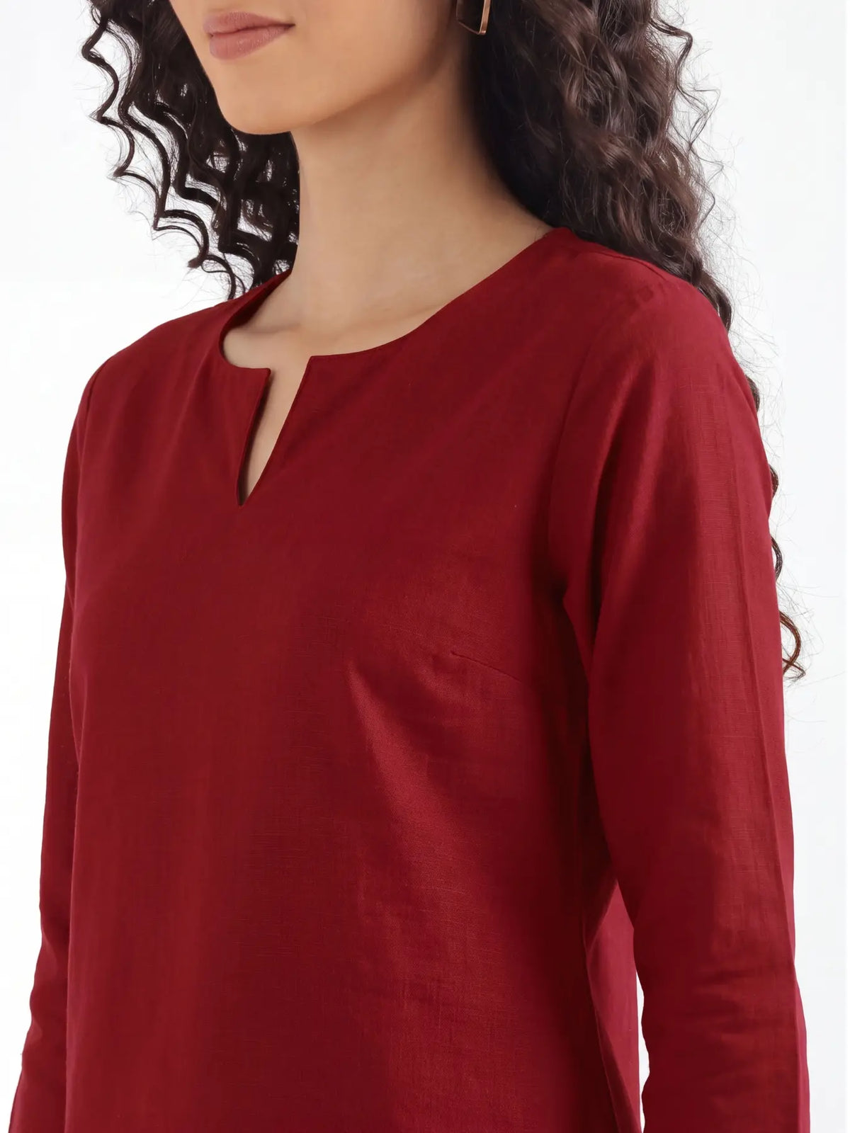 Women Maroon Airy Linen Split Neck Short Kurta