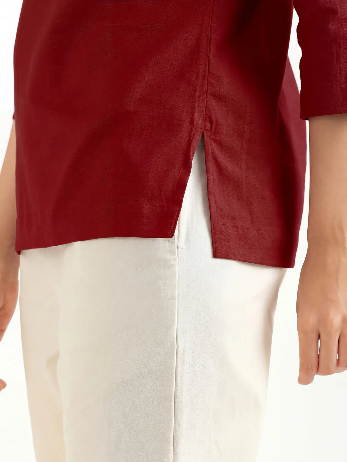 Women Maroon Airy Linen Split Neck Short Kurta