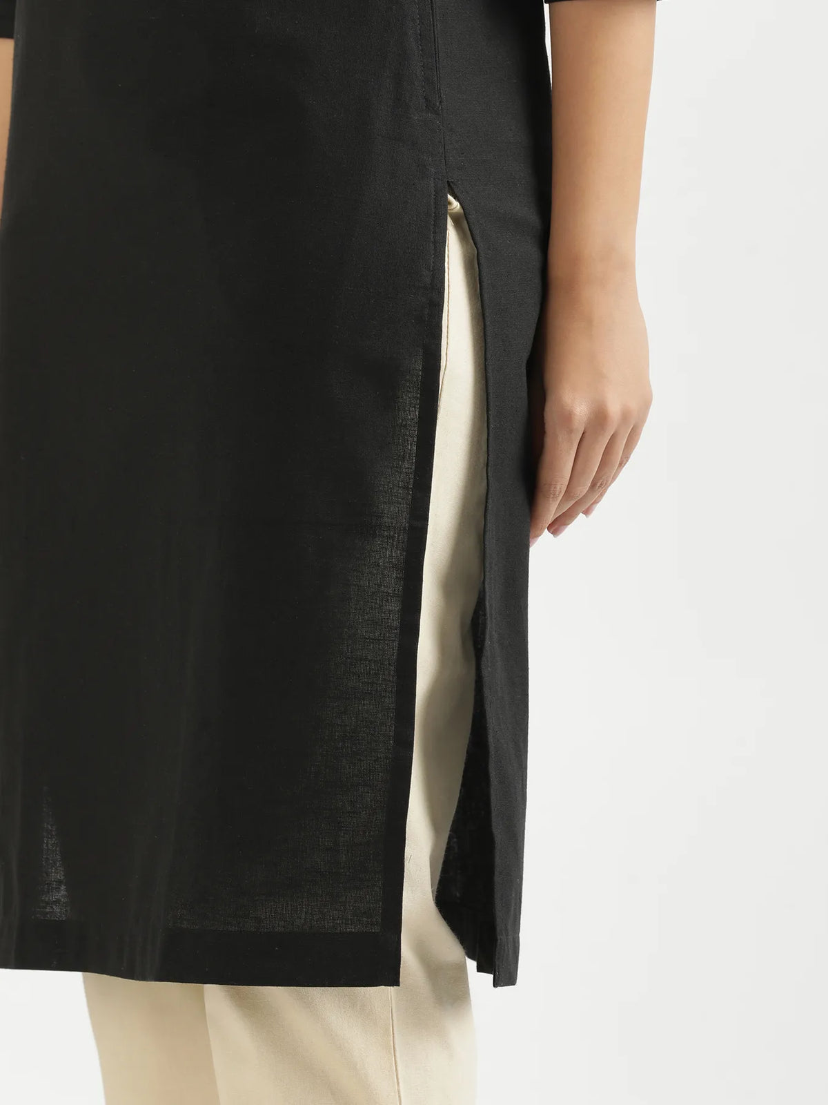 Women Black Airy Linen V-Neck Long Kurta
