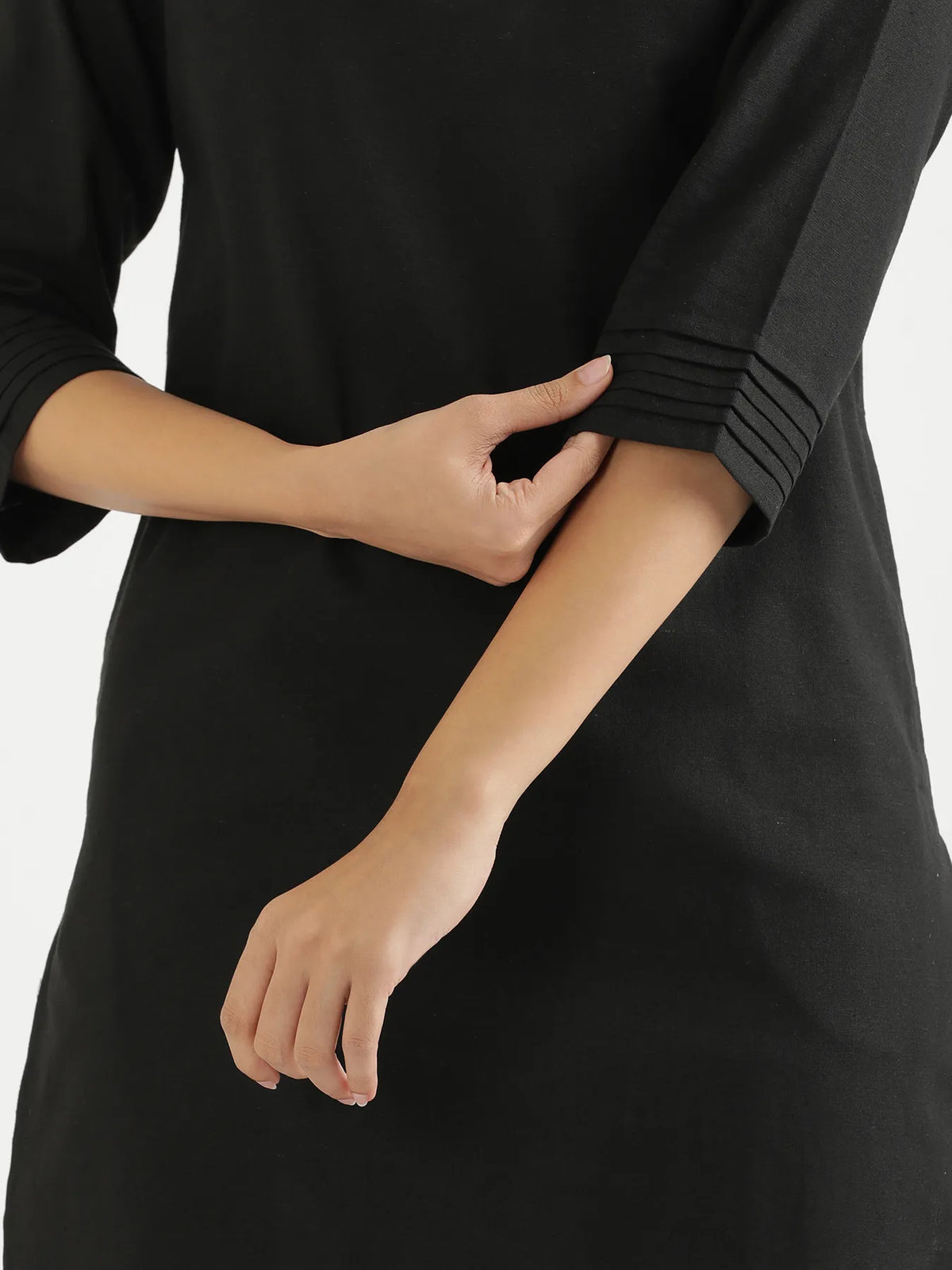 Women Black Airy Linen V-Neck Long Kurta
