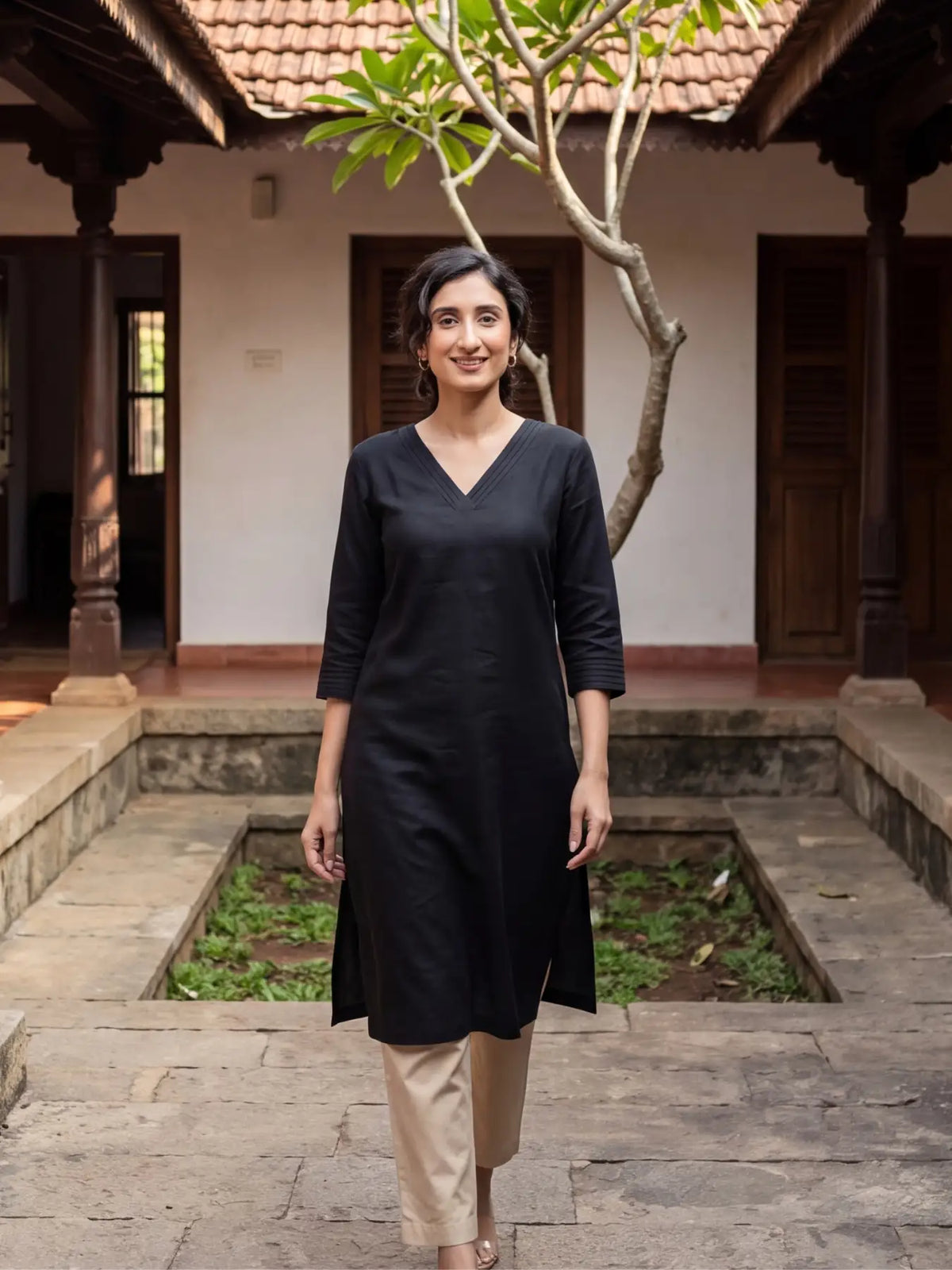 Women Black Airy Linen V-Neck Long Kurta