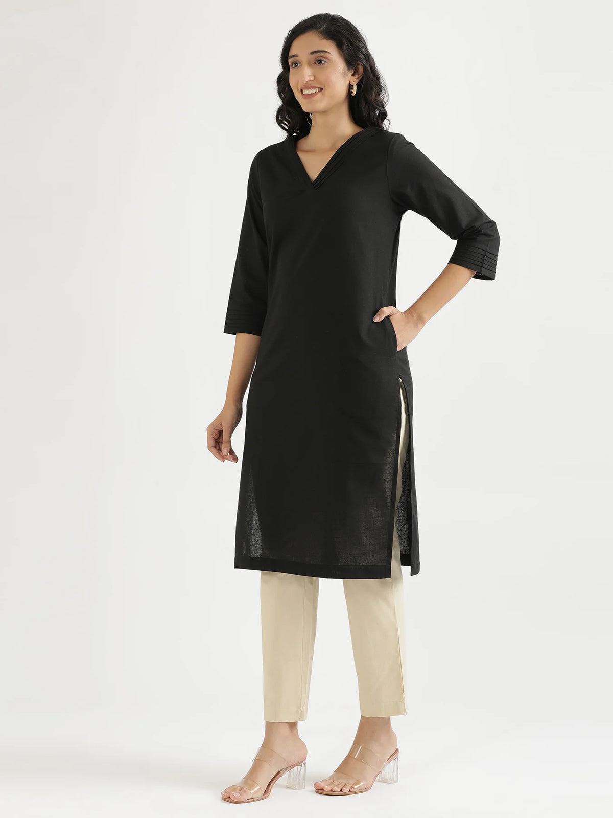 Women Black Airy Linen V-Neck Long Kurta