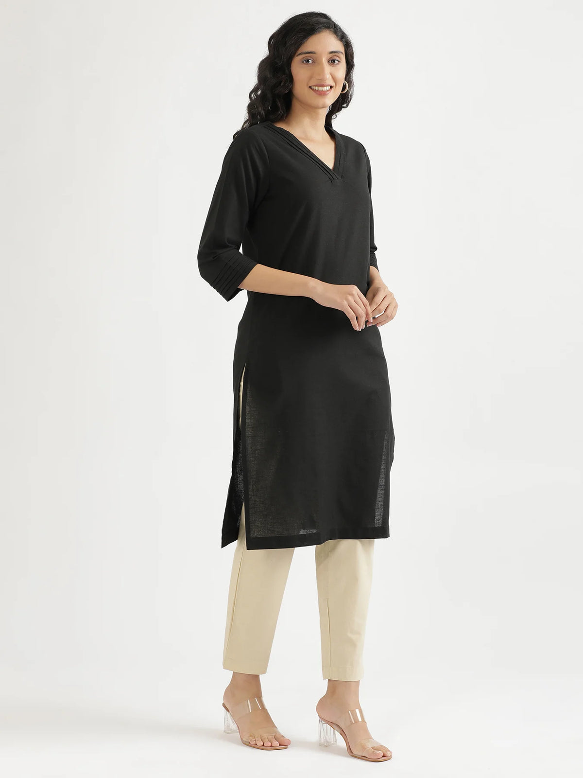 Women Black Airy Linen V-Neck Long Kurta