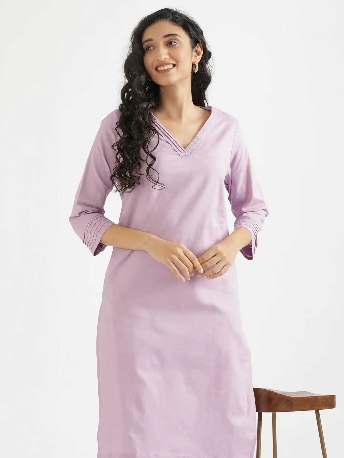 Women Lilac Airy Linen V-Neck Long Kurta