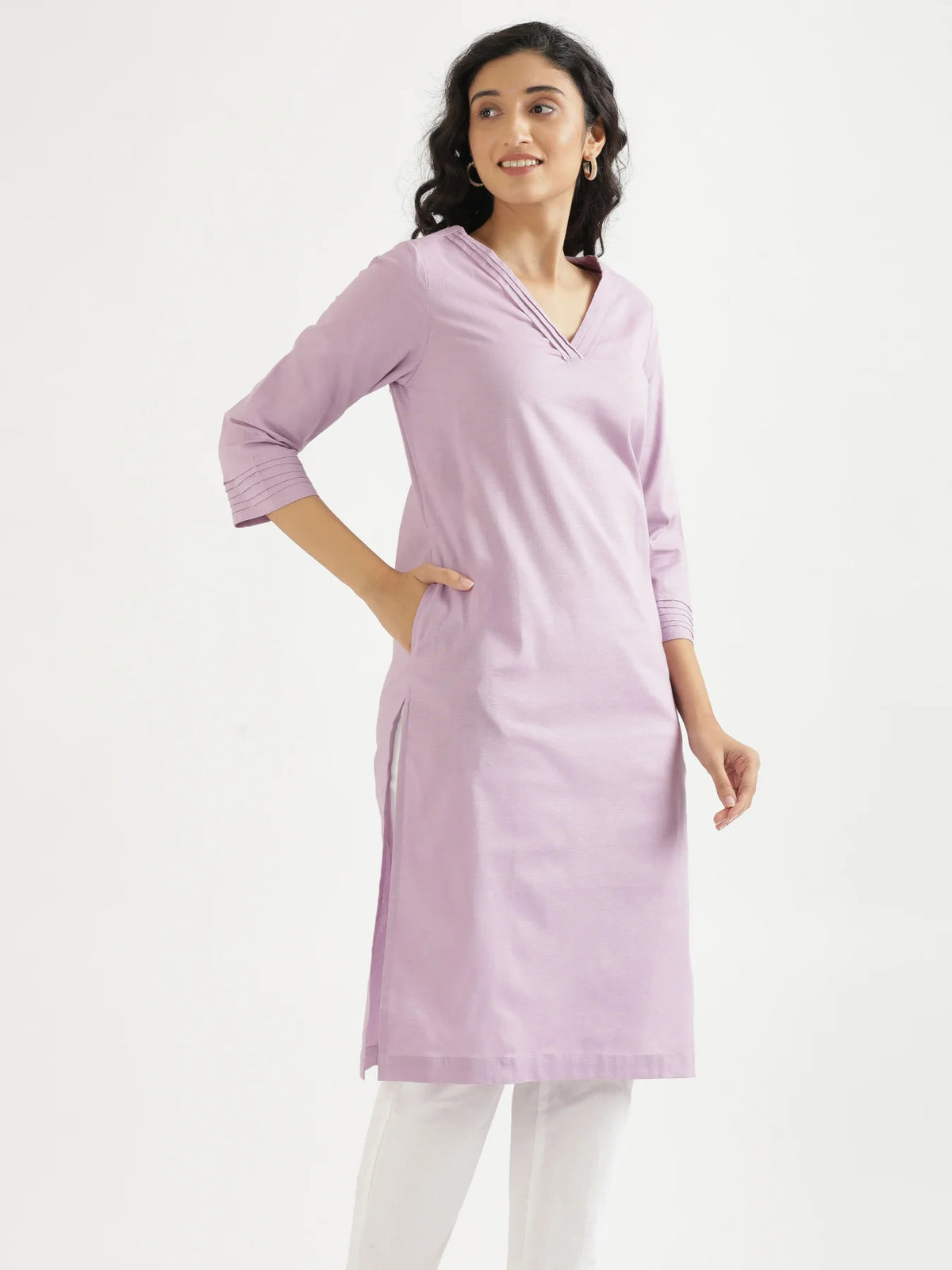 Women Lilac Airy Linen V-Neck Long Kurta