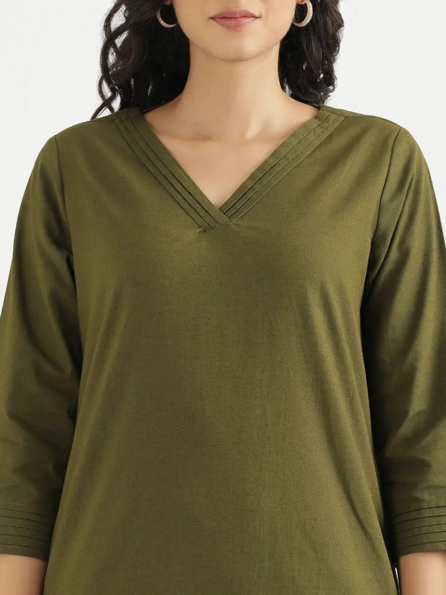 Women Olive Green Airy Linen V-Neck Long Kurta