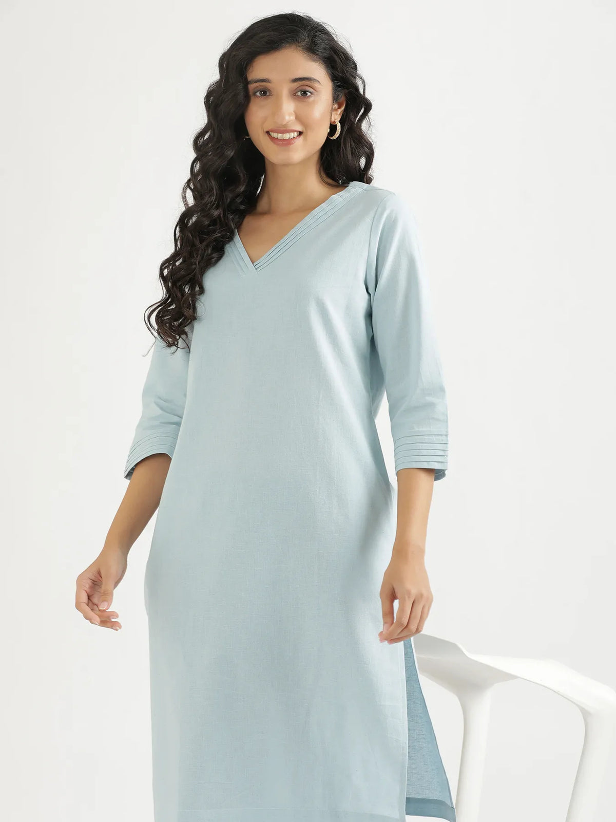 Women Sky Blue Airy Linen V-Neck Long Kurta